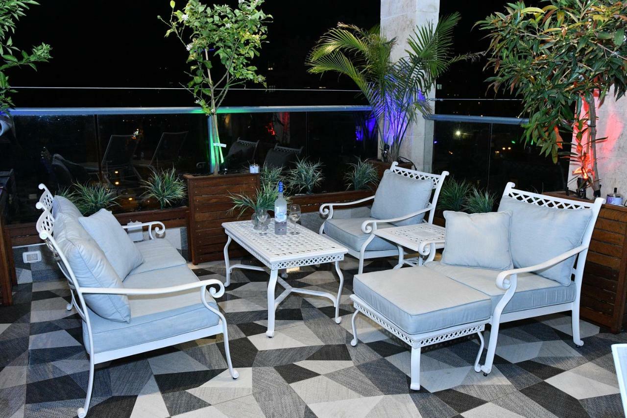 Luxury Rooftop Apartment In Netanja Buitenkant foto